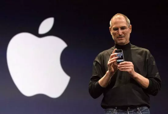 Steve Jobs deja definitivamente la dirección de Apple